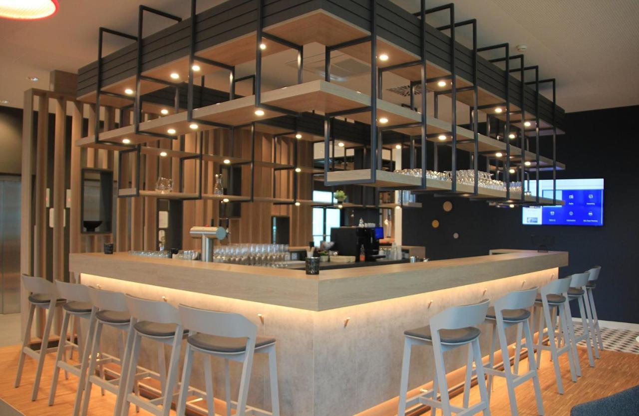 Holiday Inn Express & Suites - Basel - Allschwil By Ihg Exterior photo