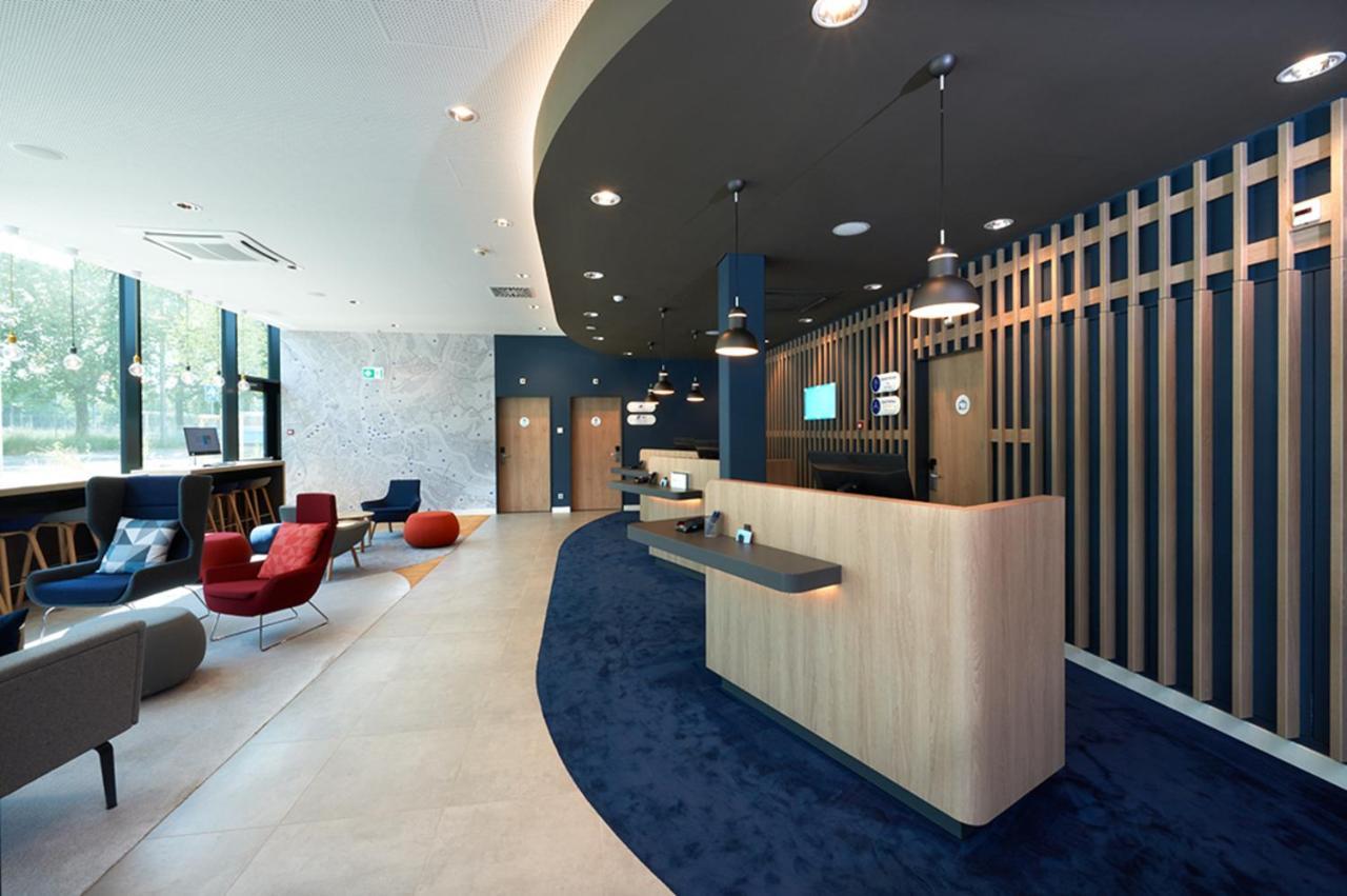 Holiday Inn Express & Suites - Basel - Allschwil By Ihg Exterior photo