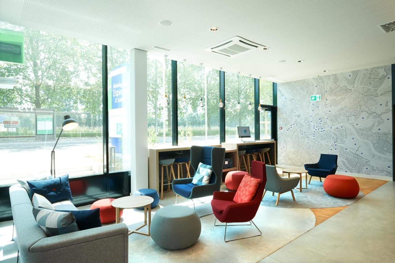 Holiday Inn Express & Suites - Basel - Allschwil By Ihg Exterior photo